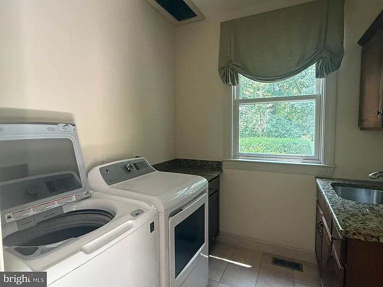 1714 Hickory Hill Rd — Photo 15