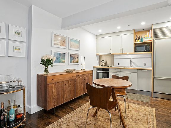 4th image of 270 Broadway #13C