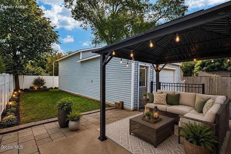 5th image of 2872 Guilderland Avenue