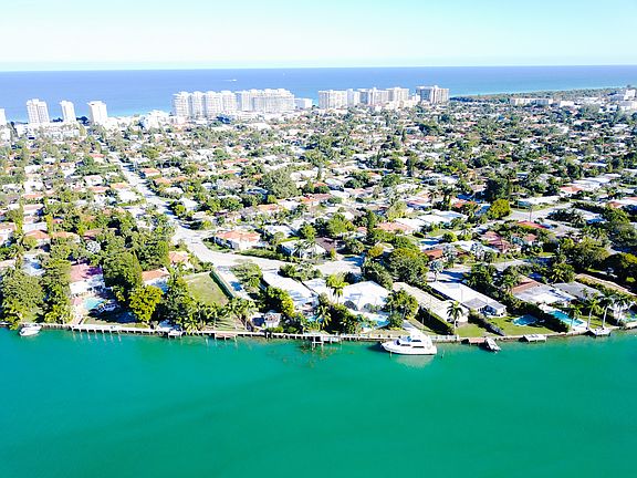 2nd image of 9100 W Bay Harbor Dr #3D