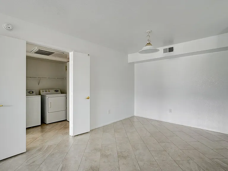 8101 W Flamingo Rd #1017-BLD3 — Photo 8