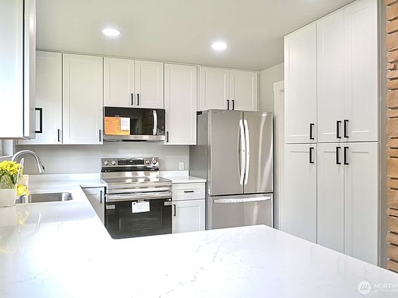 5th image of 1012 Campbell Avenue