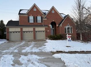 49896 Parkside Dr, Northville, MI