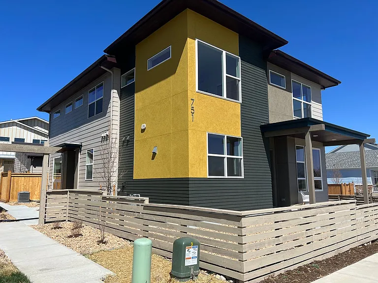 751 Cristo Ln #B — Photo 1