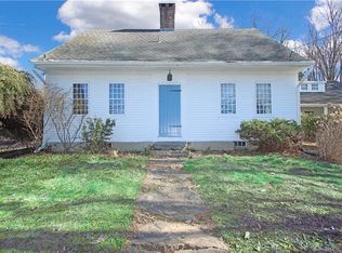 330 Quaker Farms Rd, Oxford, CT 06478