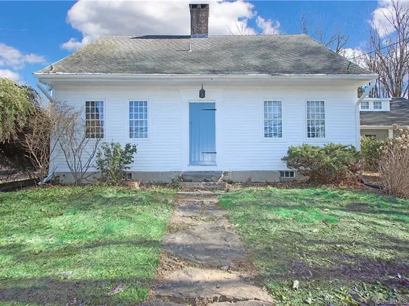 330 Quaker Farms Road, Oxford, CT 06478