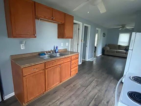 2nd image of 8248 N Holmes St
