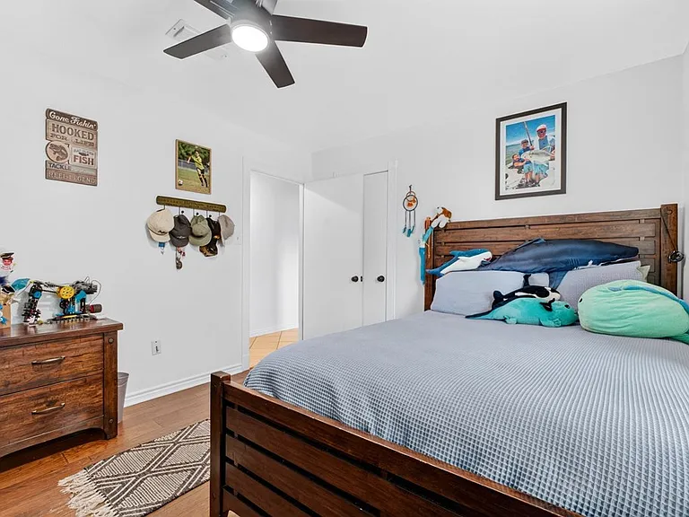 2409 Emerson Ct — Photo 38