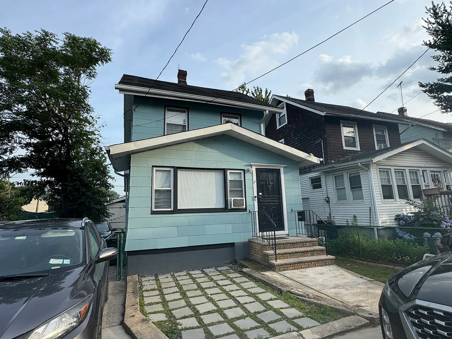 3 bed, 1080 sqft, $3,200 — Photo 2