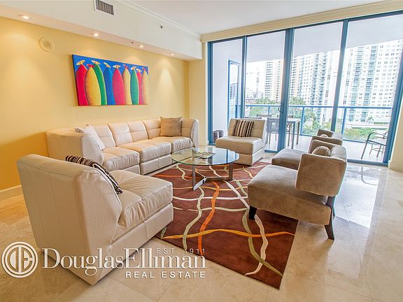 3rd image of 333 Las Olas Way APT 1005