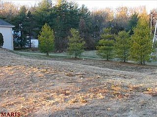 2nd image of 7 Bellerosa Pl