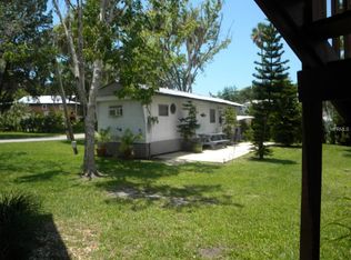 7290 Tropical Dr, Weeki Wachee, FL 34607