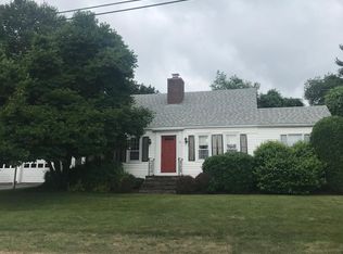 8 Hull Ave, Dover, NH 03820