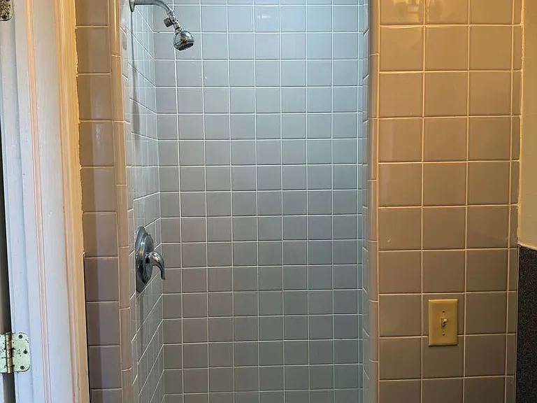 326 N Duke St — Photo 13