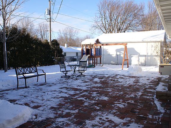 Fully Fenced Private Back Yard