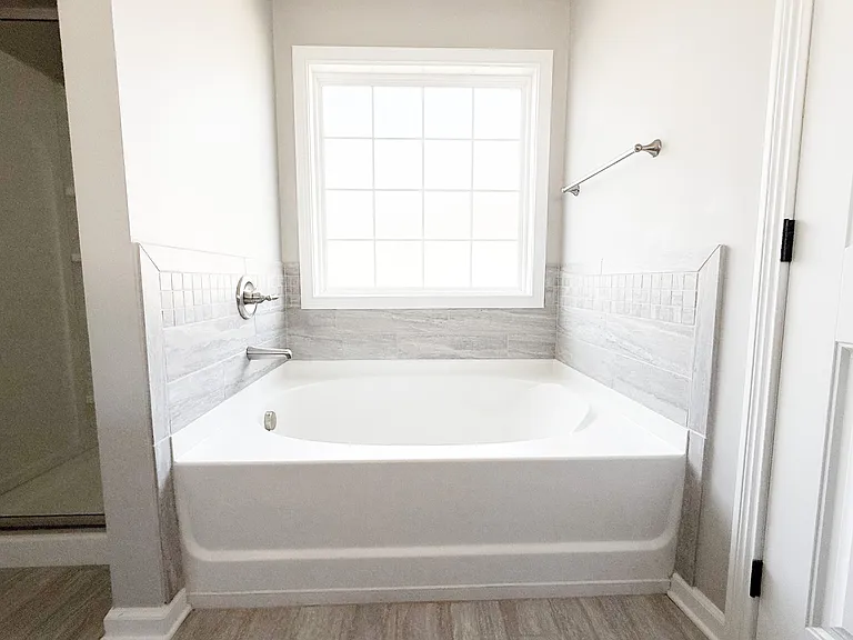 1616 Parkside Dr — Photo 14