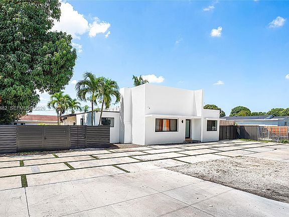 3rd image of 3040 NW 93rd St