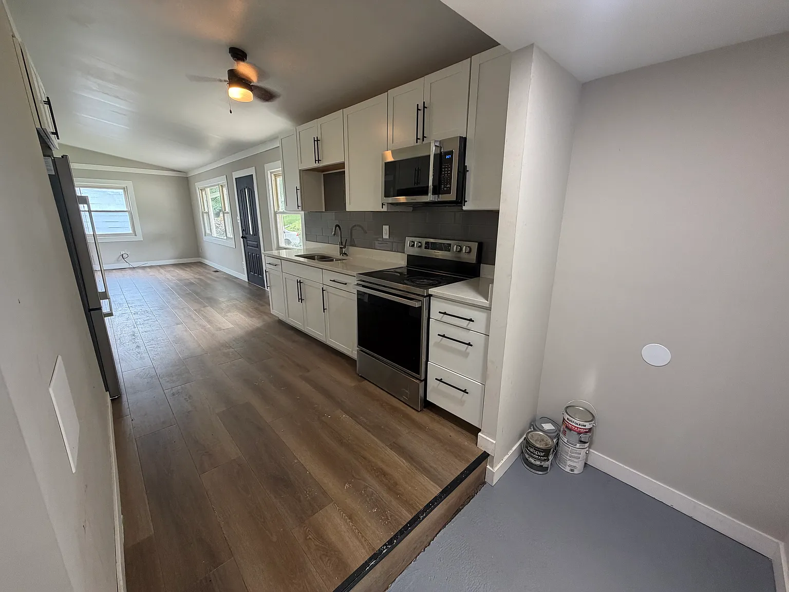 3 bed, 1200 sqft, $1,600 — Photo 3