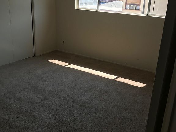 3rd image of 2546 Kansas Ave