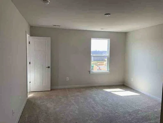 289 Huntwell West Ave — Photo 7