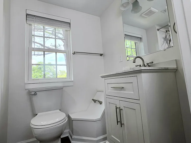7218 Monument Ave — Photo 13