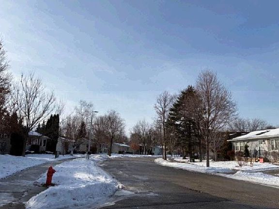 4th image of 2038 44th St NW