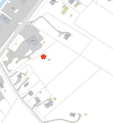 2nd image of 11 Dowlen Rd