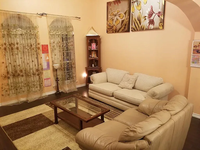 1612 Blackstone Dr — Photo 4