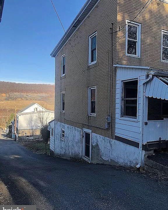 264 E High St, Coaldale, PA 18218 Zillow