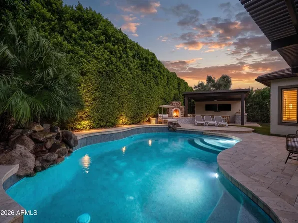 3984 E MEADOWVIEW Drive, Gilbert, AZ 85298