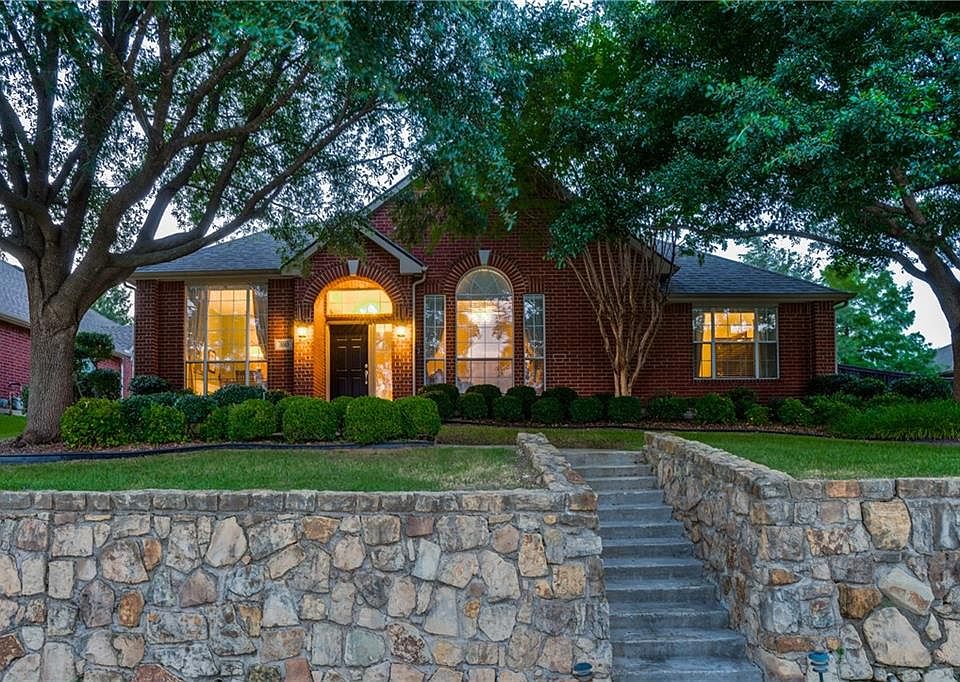 1st image of 3313 Mosswood Dr