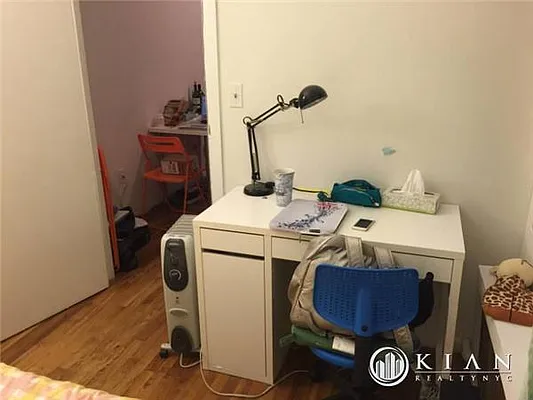 Rented by Kian Realty | media 35