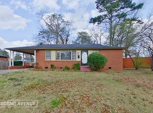 913 Oakview Cir, Fairfield, AL 35064