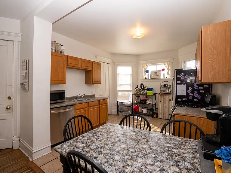 803 W 20th St #1 — Photo 22