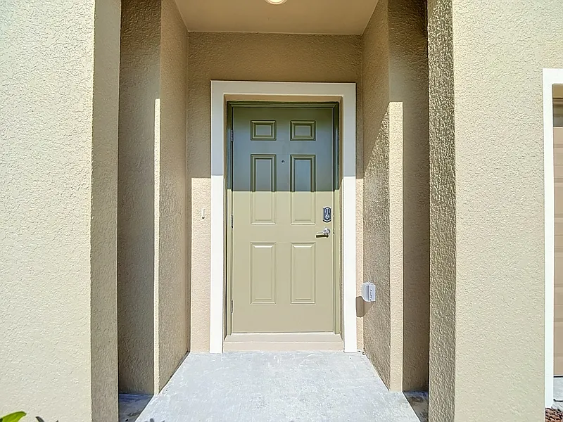 5 bed, 2.5 bath, 2896 sqft, $3,000 — Photo 4