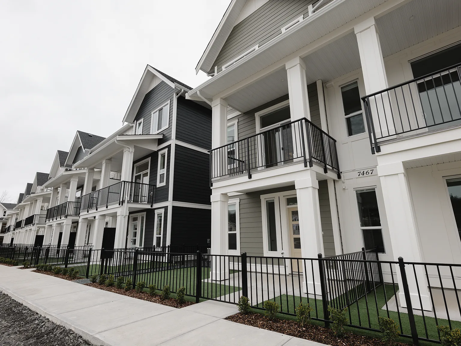 Cedarbrook Townhomes — Photo 4
