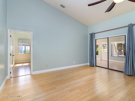 5th image of 1300 Mayflower Ave