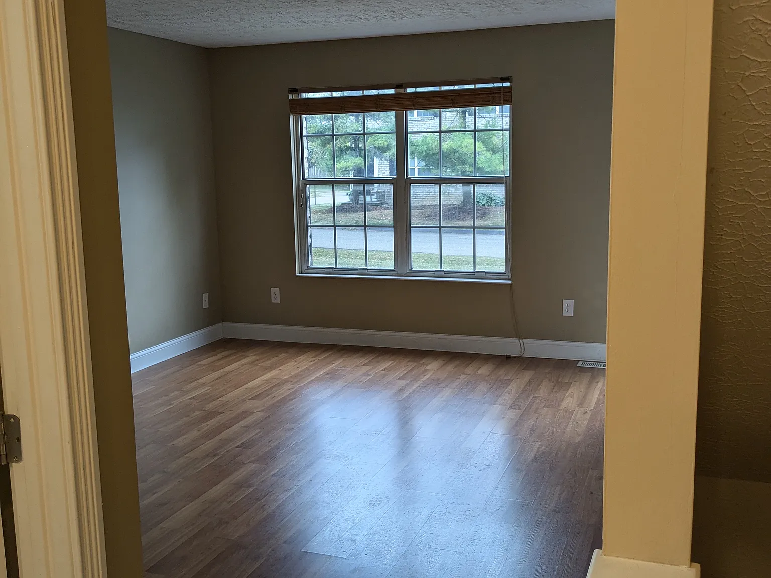 7806 Meadowhaven Blvd — Photo 4