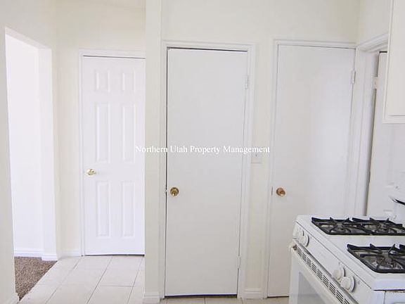 5 Kitchen View 2_05132019
