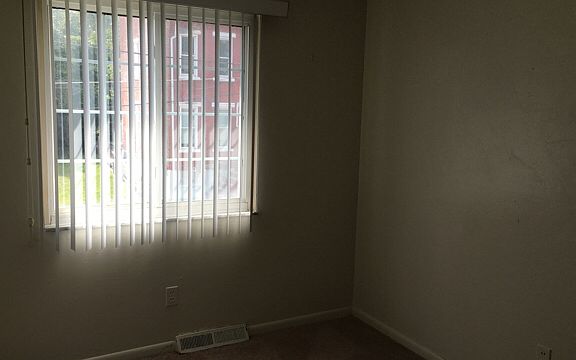 5th image of 158 Granville St