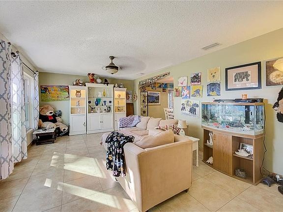 4th image of 4135 Mallard Dr