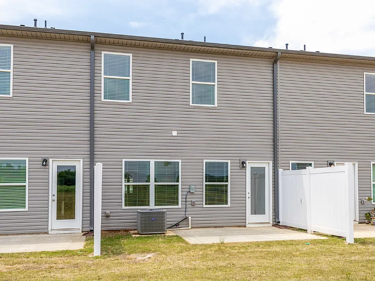 7582 Discovery Point Dr NW — Photo 28