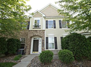 15398 Founders Ln, Apple Valley, MN 55124