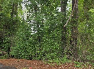 12 Reynolds St, Hawkinsville, GA 31036