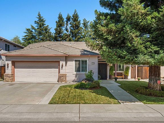 4th image of 2340 Marina Glen Way