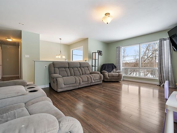 3rd image of 6540 Highway 4