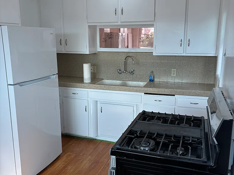 6228 Stanley Ave — Photo 4