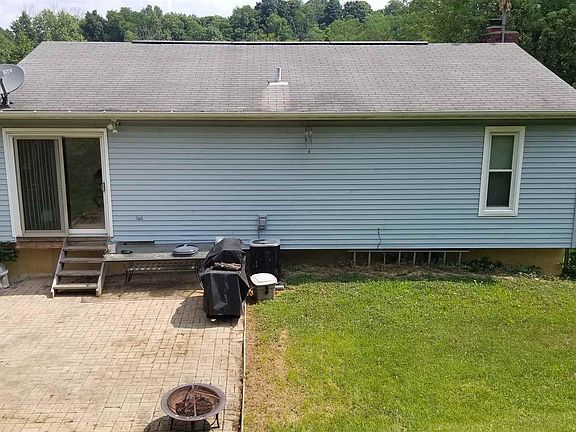 5th image of 100 Brookwood Dr