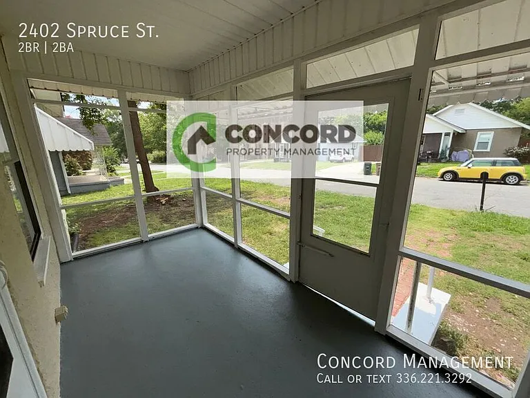 2402 Spruce St — Photo 3