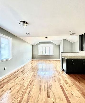2nd image of 885 N Railroad St